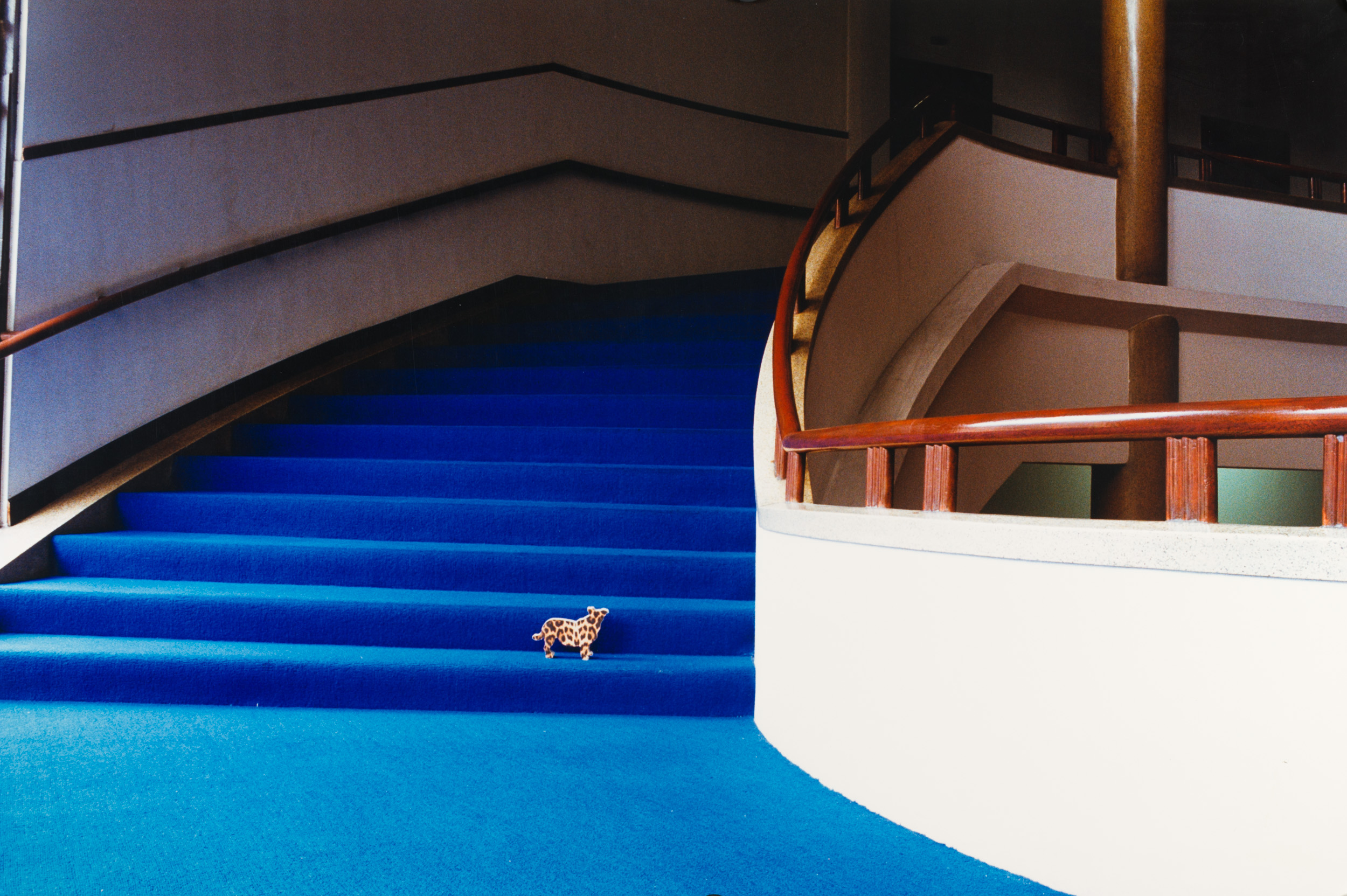 Aus der Serie "Mit großem Interesse", 1990 (Hotelhalle Bangkok)