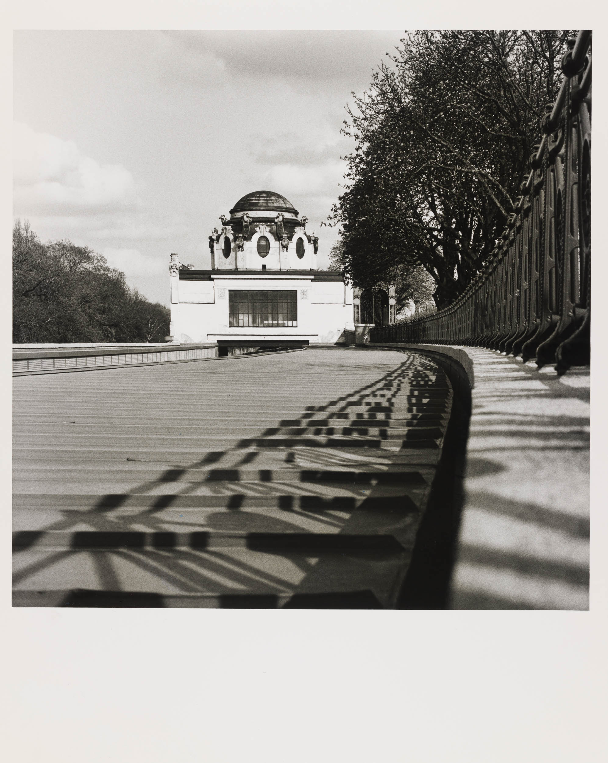 Otto Wagners Jugendstil-Hofpavillon der Stadtbahn in Hietzing