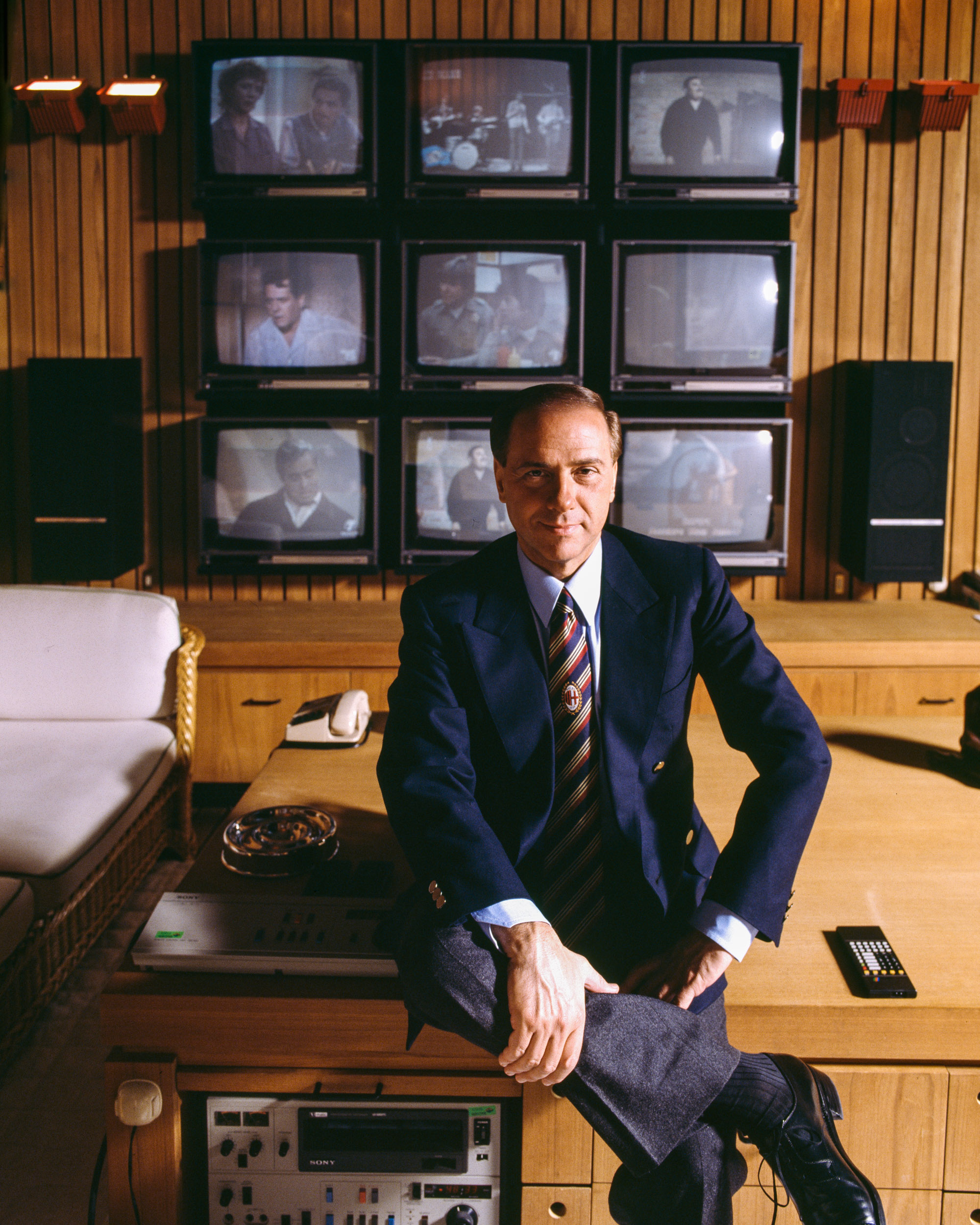 Silvio Berlusconi, 1987
